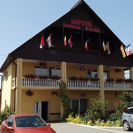 Motel Moara Veche Sacalaseni Ngoại thất bức ảnh
