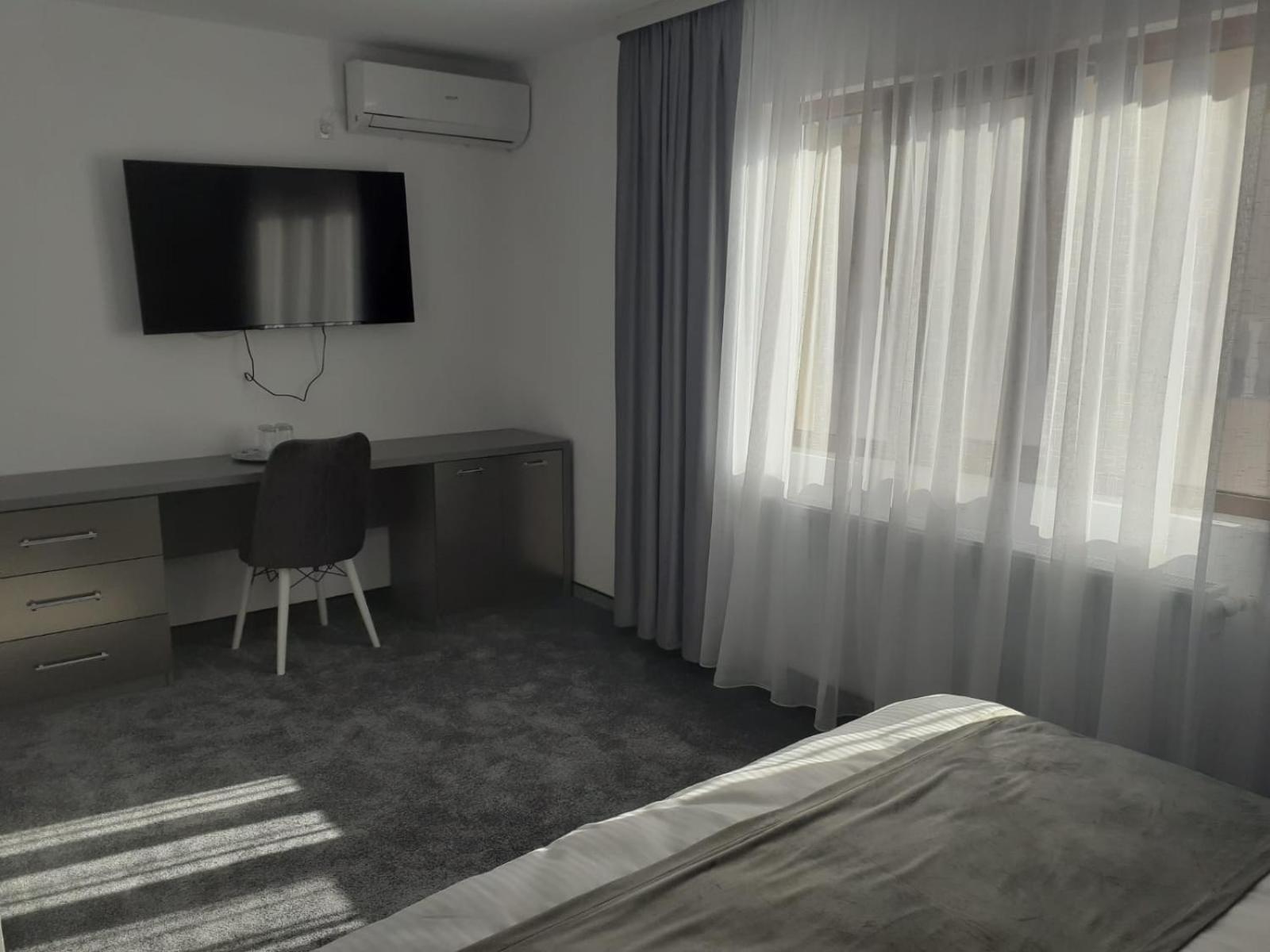 Motel Moara Veche Sacalaseni Ngoại thất bức ảnh