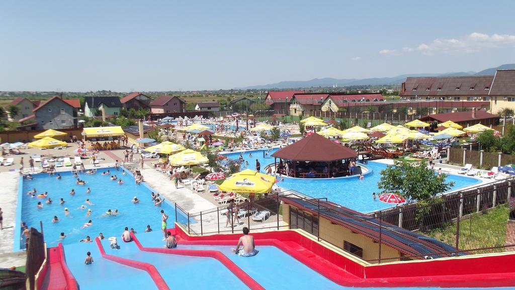 Motel Moara Veche Sacalaseni Ngoại thất bức ảnh