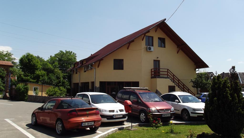 Motel Moara Veche Sacalaseni Ngoại thất bức ảnh